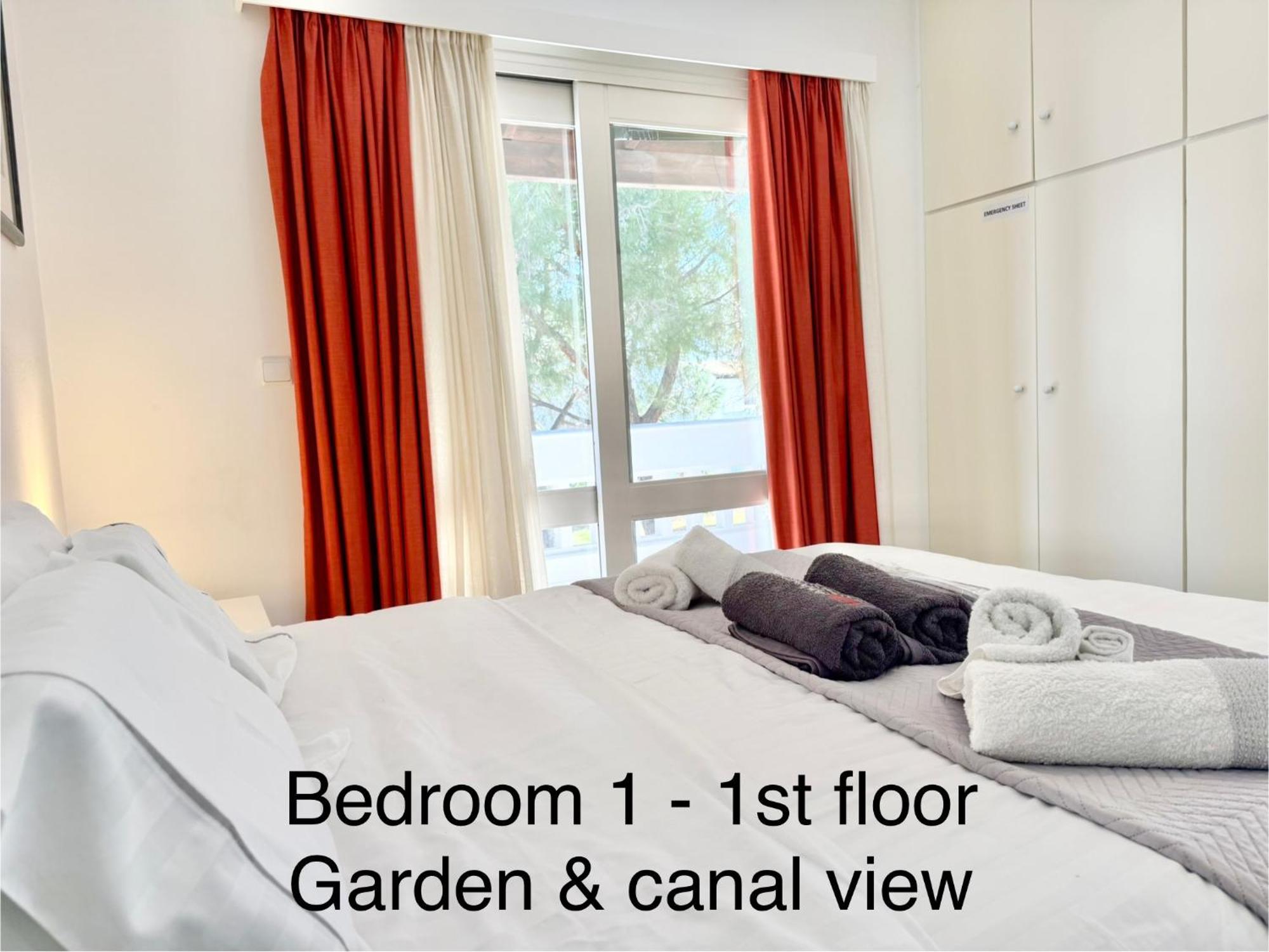 Villasonboard Dock Villa 3 Bed, 3 Bath, Canal, Greek Venice Porto Hydra Plépi Exteriér fotografie